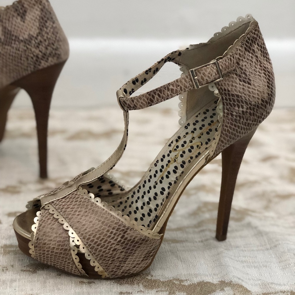 Jessica Simpson Snakeskin Heels Pumps
